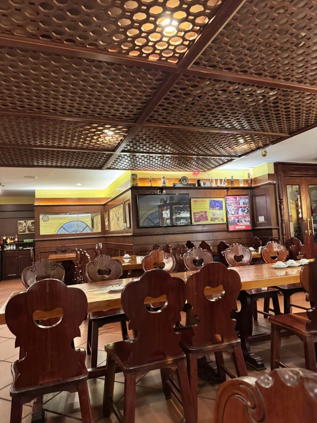 Hoa Viên Karaoke – Phổ Quang - không gian 2