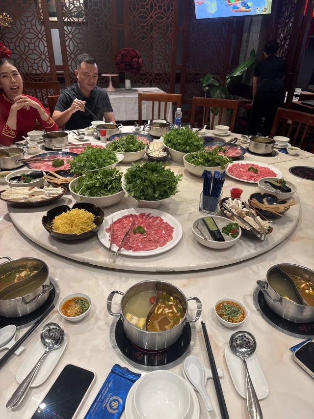 Lẩu Hongkong Hotpot - Tân Sơn Nhất