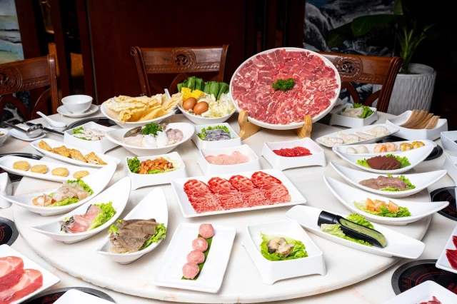 Lẩu Hongkong Hotpot - Tân Sơn Nhất