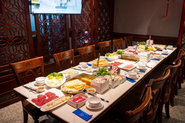 Lẩu Hongkong Hotpot - Tân Sơn Nhất - không gian 1