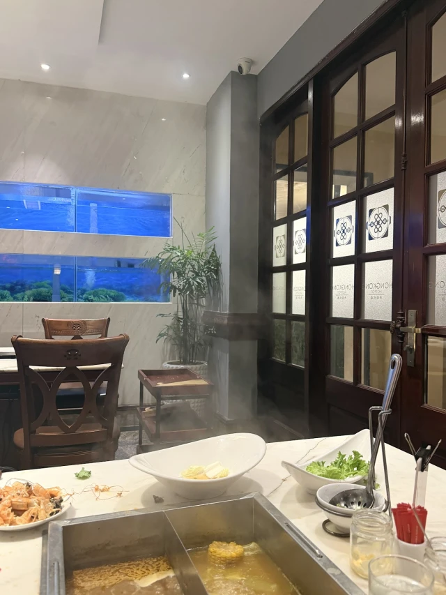 Lẩu Hongkong Hotpot - Tân Sơn Nhất - không gian 5
