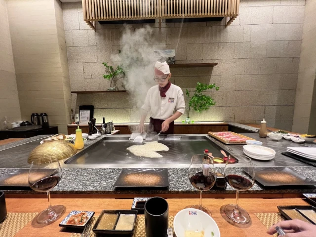 Kobe Teppanyaki - Lý Tự Trọng - không gian 2