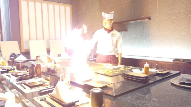 Kobe Teppanyaki - Lý Tự Trọng - không gian 3
