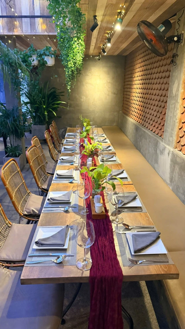 Chanh Bistro Rooftop Saigon - Lý Tự Trọng - không gian 5