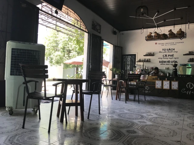 Basta Hiro - Pizza & Pasta - Estella Place - không gian 5