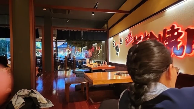Gyu Shige Ngưu Phồn - Phan Văn Trị - không gian 4