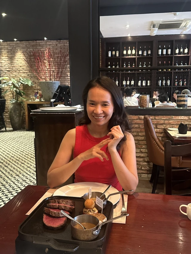 Moo Beef Steak - Lý Tự Trọng - không gian 5