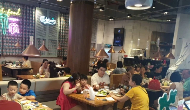 Chảo Cá - Crescent Mall - không gian 3