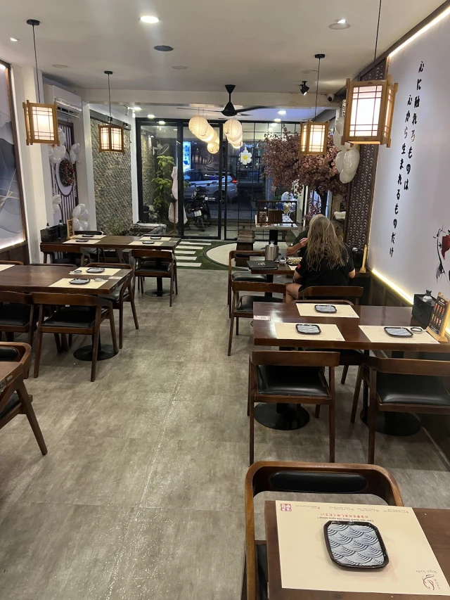 Ikigai Sushi - Nguyễn Trọng Tuyển - không gian 2