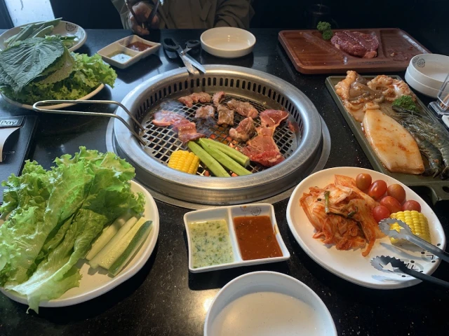 King BBQ Buffet - Vạn Hạnh Mall