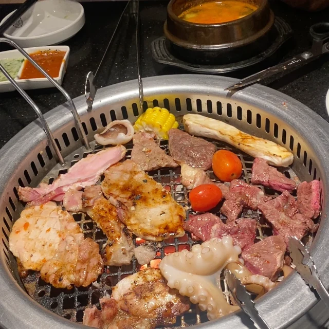 King BBQ Buffet - Vạn Hạnh Mall