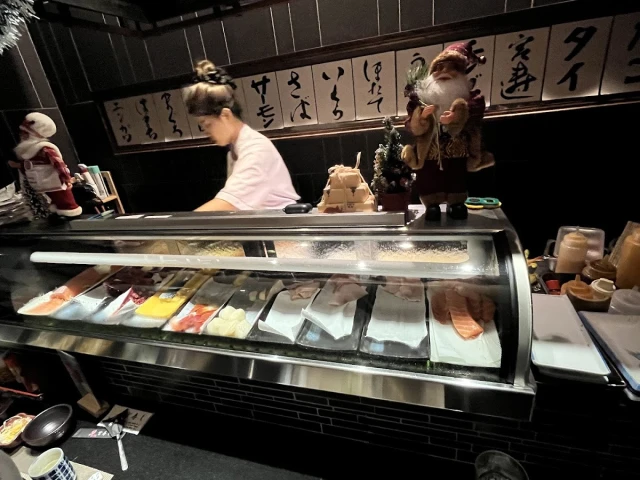 Miya Sushi - Huỳnh Mẫn Đạt - không gian 5