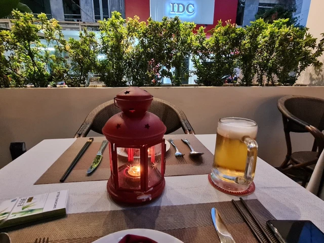 Maison Mận-Đỏ Restaurant - Trần Nhật Duật