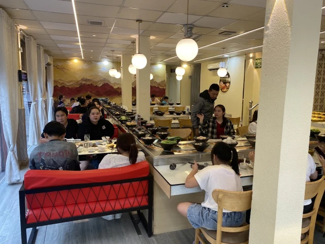 XieXìe Hotpot Dimsum - Cộng Hòa - không gian 2