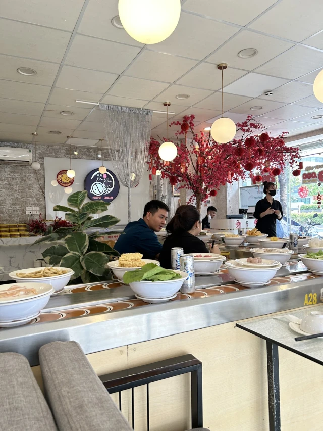 XieXìe Hotpot Dimsum - Cộng Hòa - không gian 5