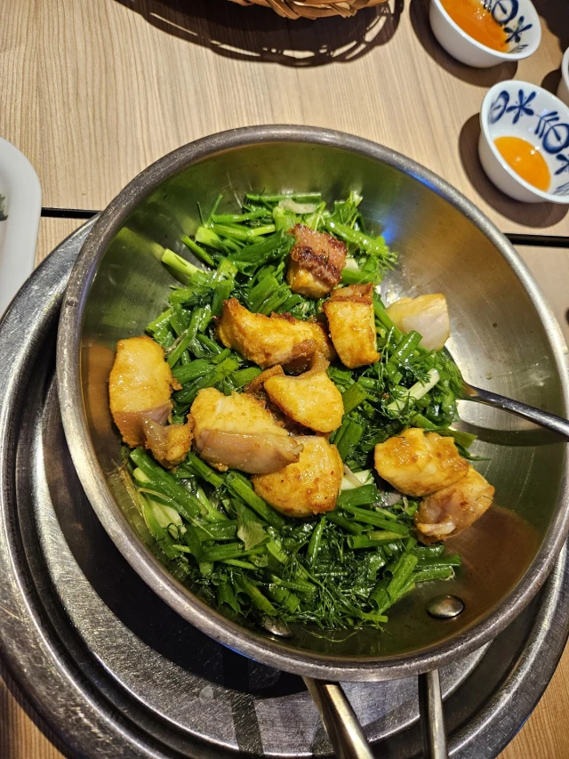 Trống Cơm - Crescent Mall