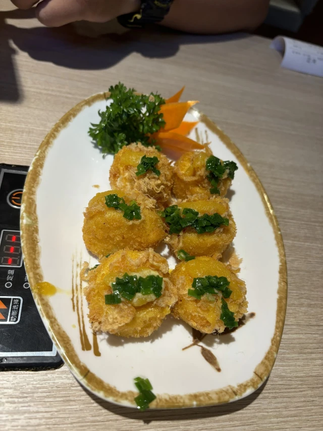 Trống Cơm - Crescent Mall