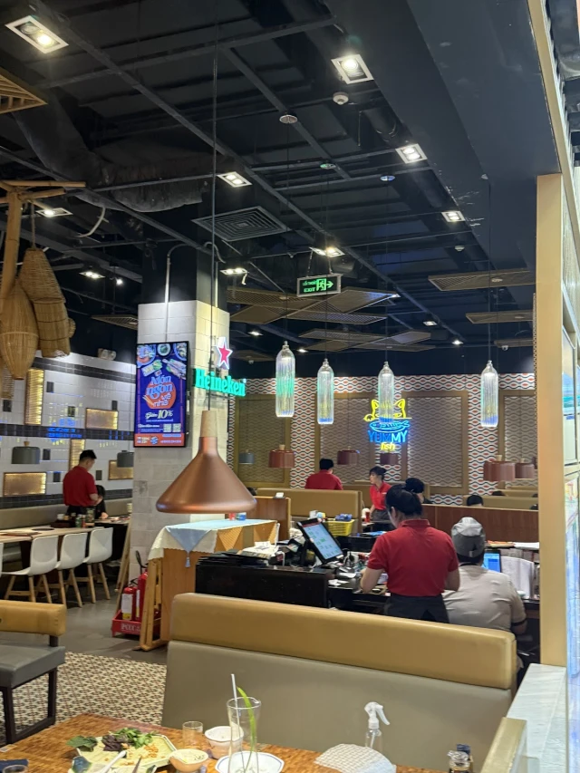 Trống Cơm - Vincom Thảo Điền - không gian 2