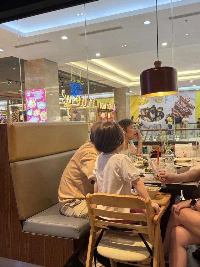 Trống Cơm - Vincom Thảo Điền - không gian 4