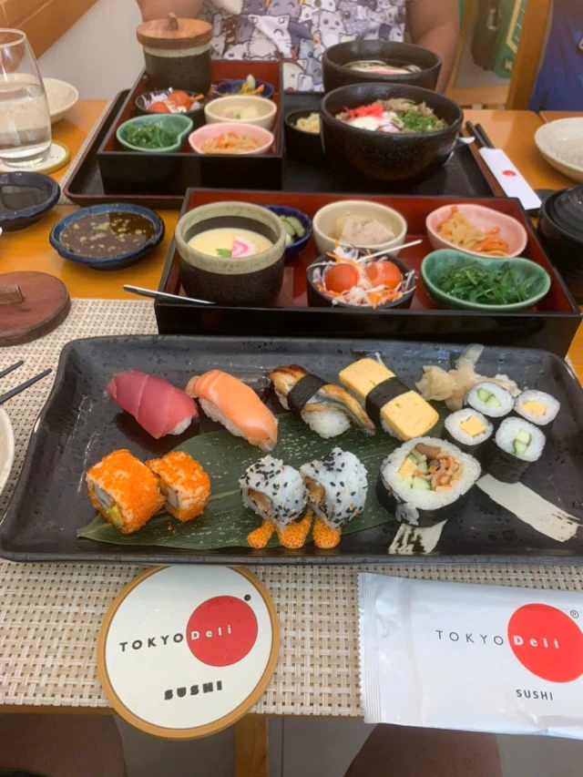 Sushi World - Tân Sơn Nhất