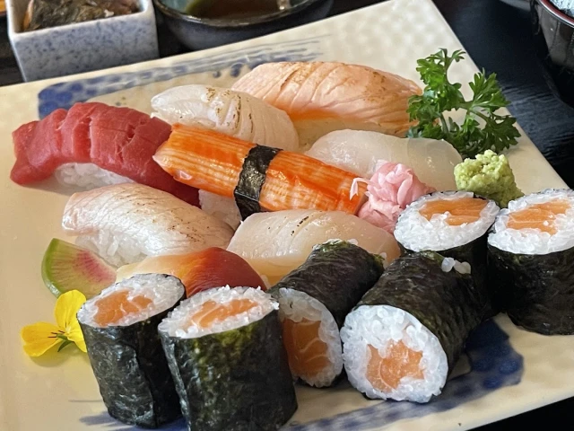 Sushi World -Trần Quang Khải