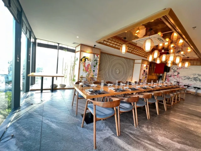 Sushi World -Trần Quang Khải - không gian 2