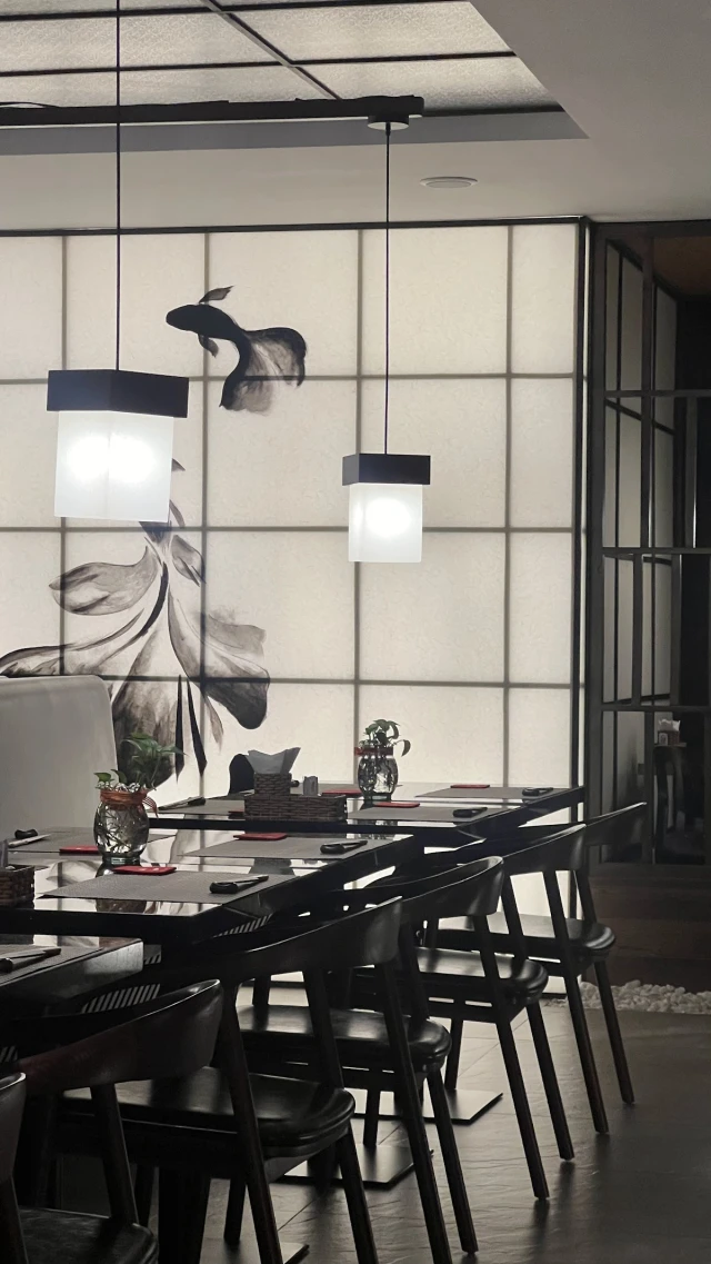 Sushi World -Trần Quang Khải - không gian 5