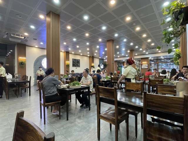Hoàng Ty - Trần Não - không gian 2