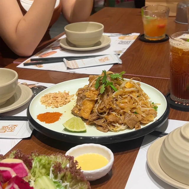 Bếp Thái Koh Yam - Hồ Tùng Mậu