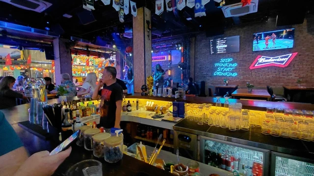 Station Sport Bar - Bùi Viện - không gian 2