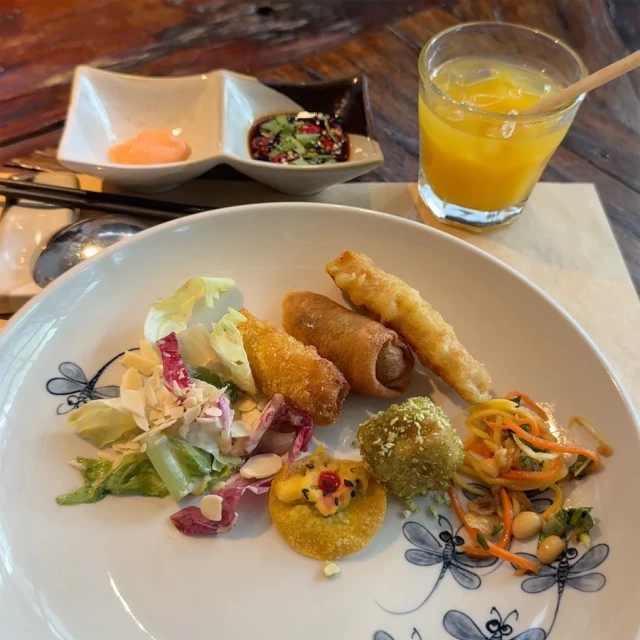 Chay Garden Vegetarian Buffet & Tea House - Thảo Điền
