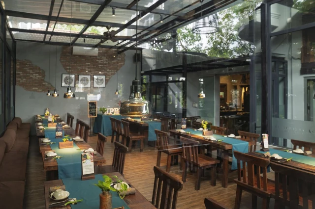 Chay Garden Vegetarian Buffet & Tea House - Thảo Điền - không gian 1