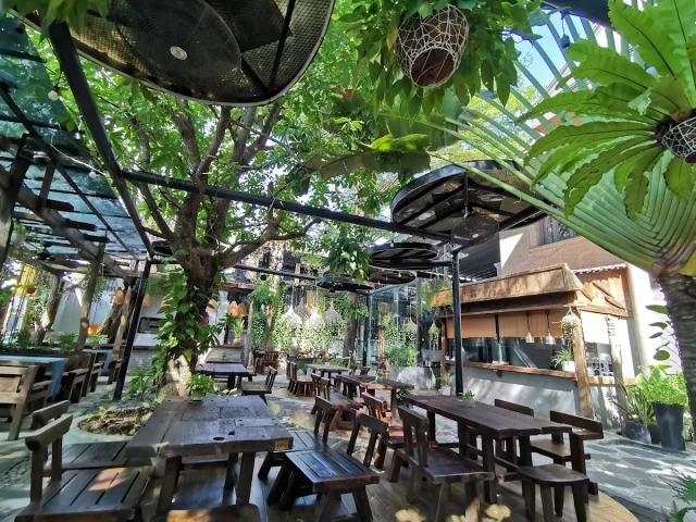 Chay Garden Vegetarian Buffet & Tea House - Thảo Điền - không gian 4