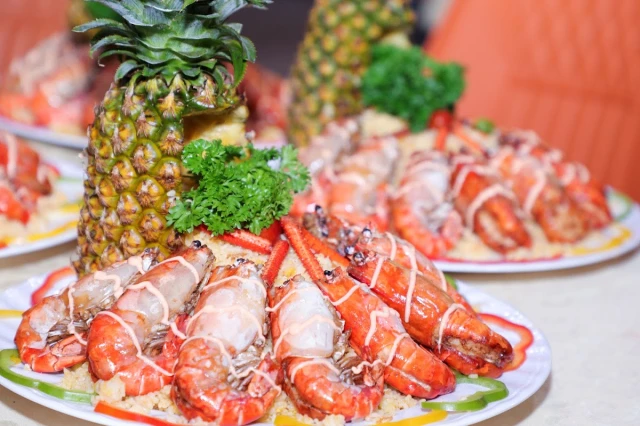 Hồ Câu Tôm - Ẩm Thực Hương Quê - Đường số 24