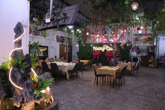 Hồ Câu Tôm - Ẩm Thực Hương Quê - Đường số 24 - không gian 3