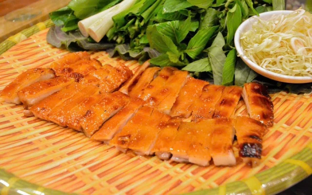 Sáu Linh - Nguyễn Thái Sơn
