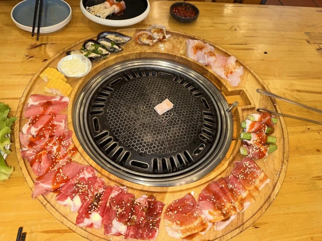Yaki Yaki Yo - Buffet nướng lẩu băng chuyền - Tây Thạnh
