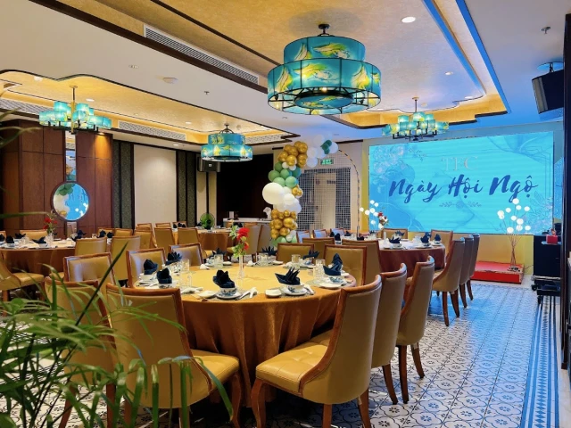 Phố 79 - 120 Sương Nguyệt Ánh - không gian 1