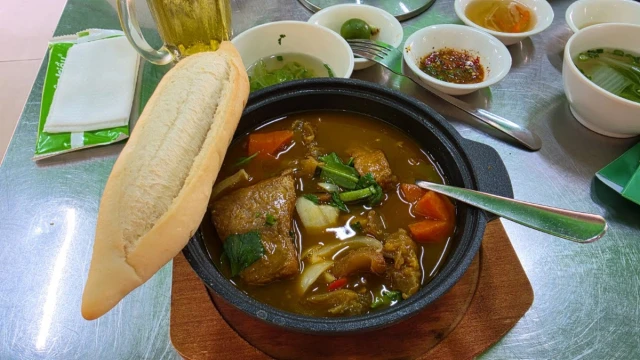 Cơm Tấm Thuận Kiều - Đặng Đức Thuật