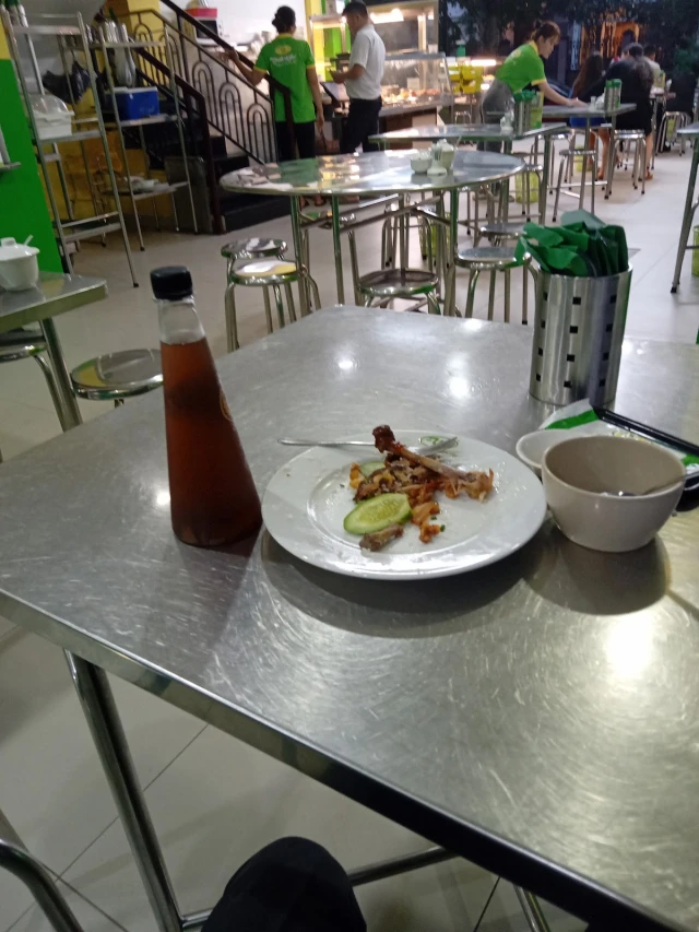 Cơm Tấm Thuận Kiều - Đặng Đức Thuật