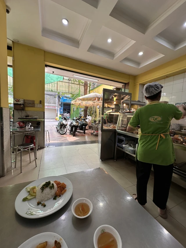 Cơm Tấm Thuận Kiều - Nguyễn Huy Lượng