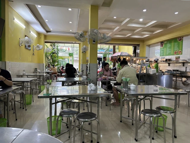 Cơm Tấm Thuận Kiều - Nguyễn Huy Lượng - không gian 1