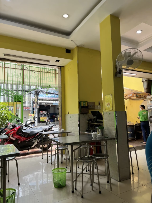 Cơm Tấm Thuận Kiều - Nguyễn Huy Lượng - không gian 4