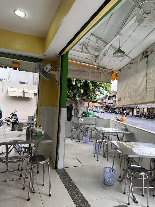 Cơm Tấm Thuận Kiều - Út Tịch - không gian 2