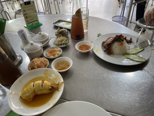 Cơm Tấm Thuận Kiều - Tôn Thất Tùng