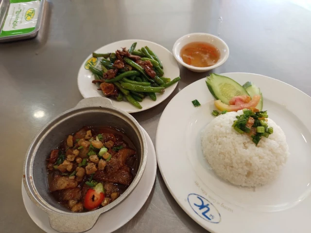 Cơm Tấm Thuận Kiều - Tôn Thất Tùng