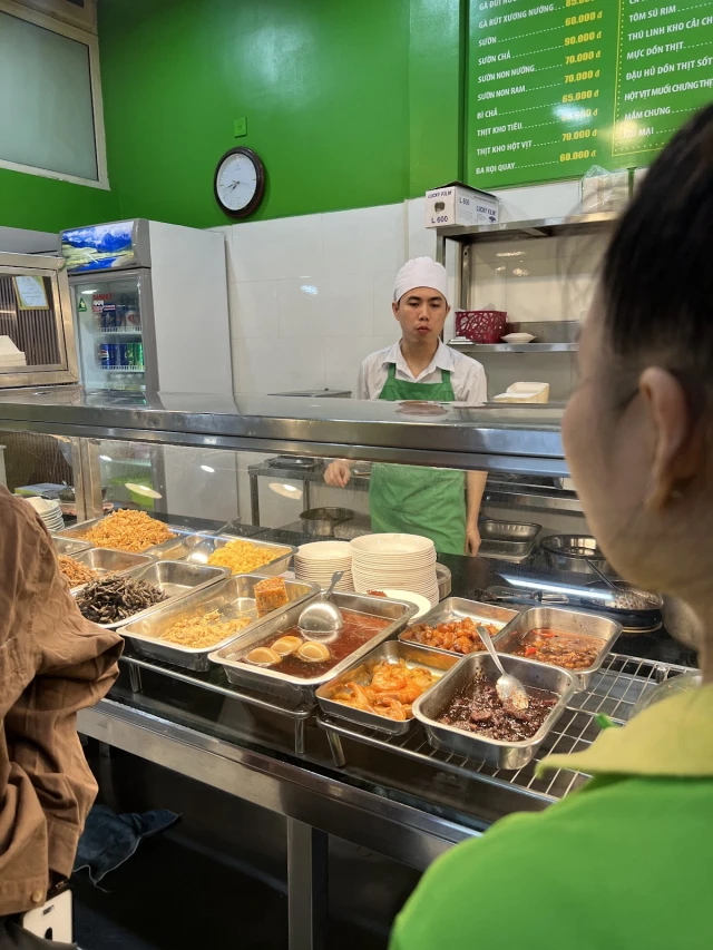 Cơm Tấm Thuận Kiều - Tôn Thất Tùng - không gian 5
