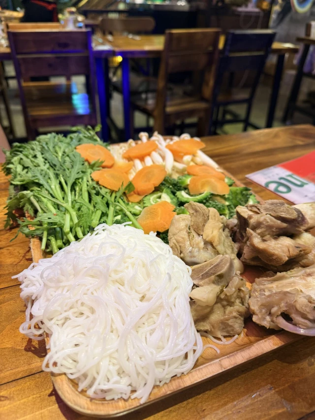 Ghiền Quán - Hoàng Sa