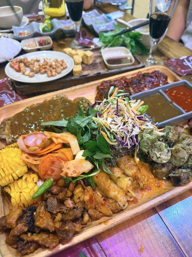 Ghiền Quán - Hoàng Sa