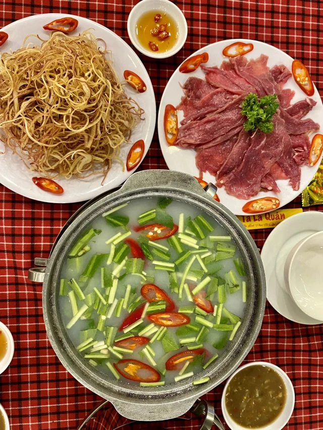 Tá Lả Quán - Phạm Văn Đồng